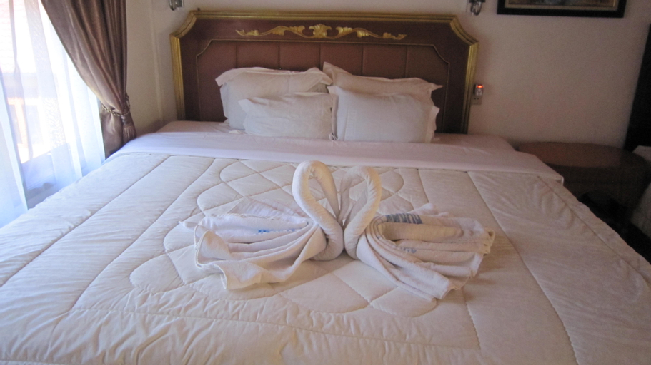 Bedroom 2, Horas Family Home, Samosir
