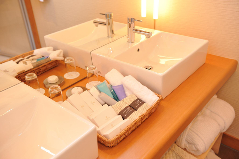 Bathroom, VILLA TERRACE MAEBASHI HOTEL & RESORT, Maebashi
