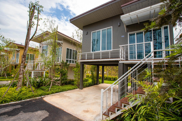 Others 5, The Chamuang Forest, Muang Nakhon Nayok