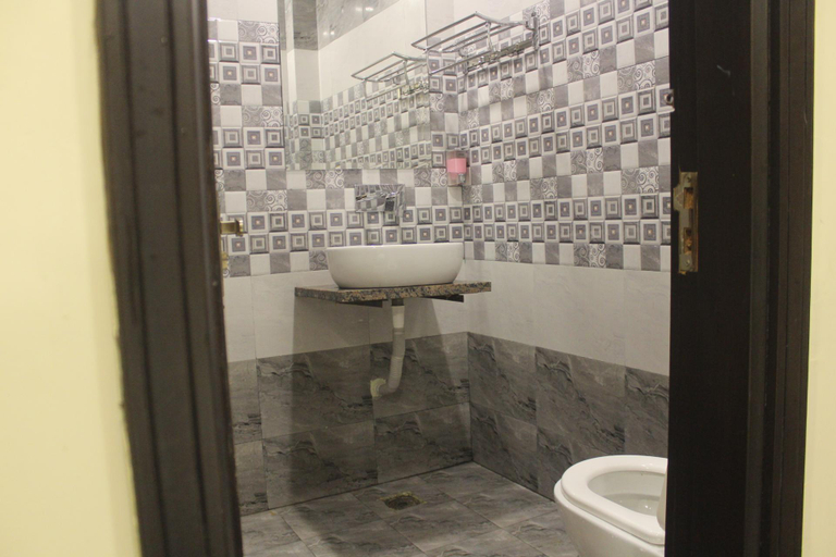 Bathroom 3, Hotel Ridhi Sidhi Residency, Amritsar