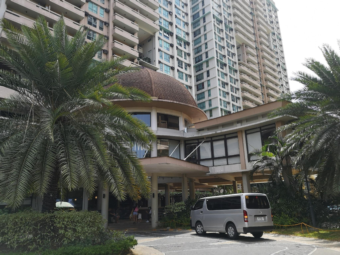 Exterior & Views 2, Tivoli Garden Res., Family Room w/ wifi, balcony, Mandaluyong