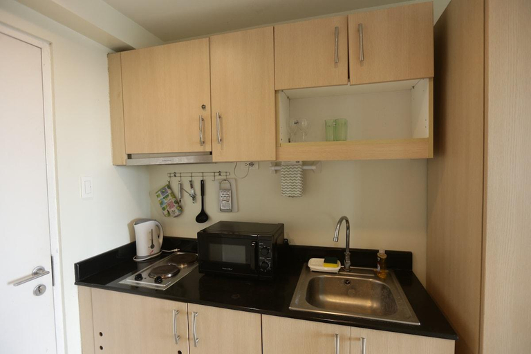 Others 4, A2J Executive Studio Suite near Skyranch & Malls, Tagaytay City