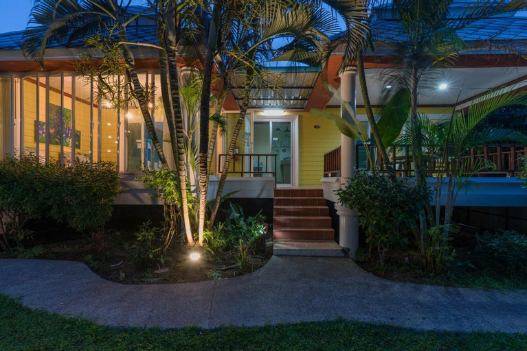 Lime Wood Resort 11BR Sleeps 22 w/Pool in Patong, Phuket Island