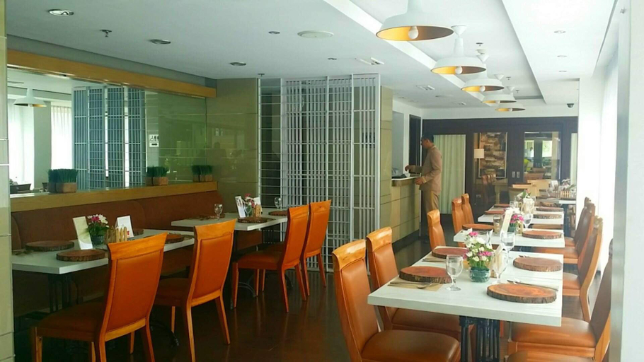 Food & Drinks, PRIVATE UNIT at One Tagaytay Place Hotel Suites, Tagaytay City