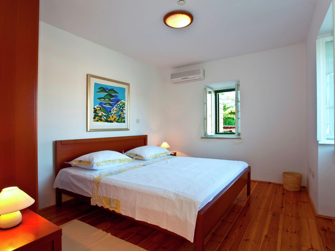 Others 3, Villa in Sumartin near Beach  Private Pool, Selca