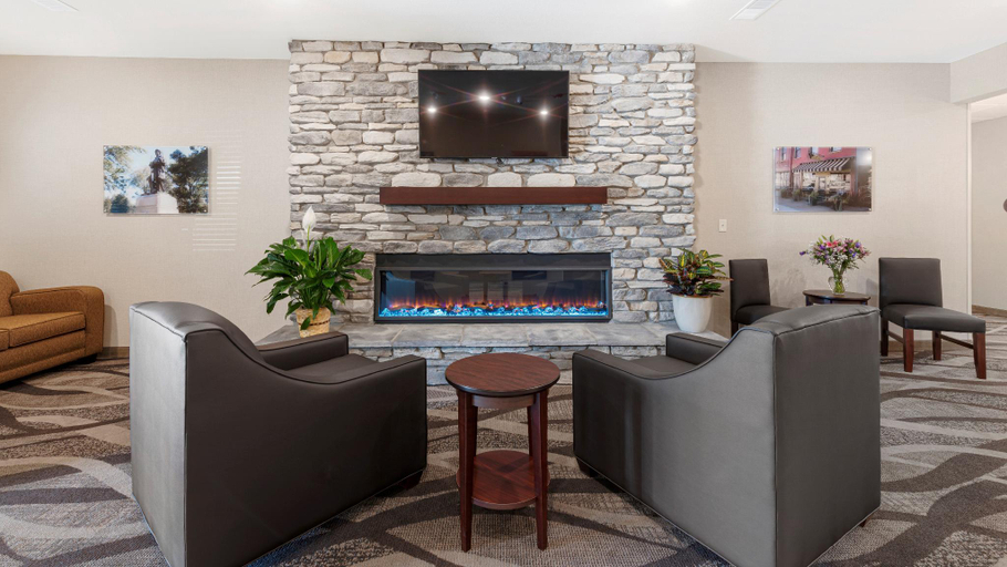 Public Area 2, Cobblestone Hotel & Suites - Urbana, Champaign