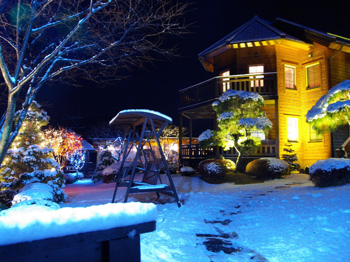 Others 1, Ecran Pension, Chuncheon