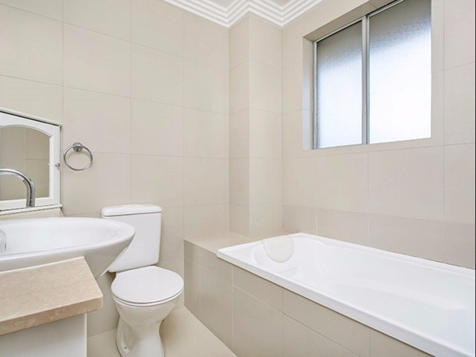 Others 4, EXCELLENT COOGEE BEACH LOCATION - COOGY, Sydney