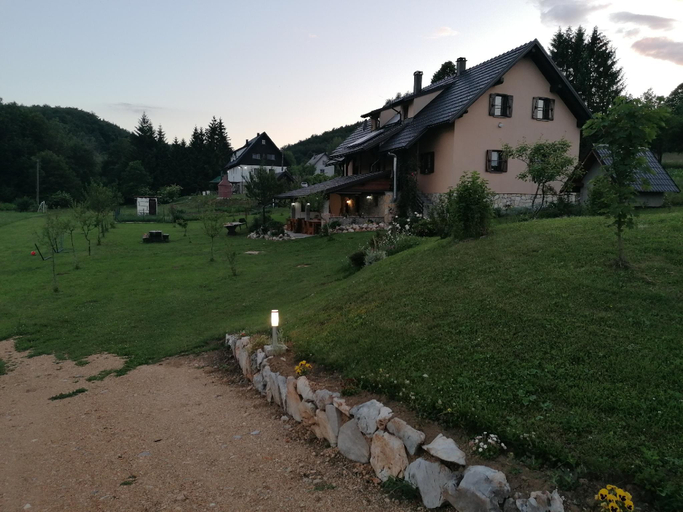 Others 5, House Izvor, Plitvička Jezera