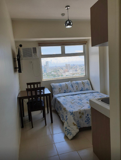 Bedroom 2, Shanilyn Residency@ Urban Deca Tower Netflix&wifi, Mandaluyong
