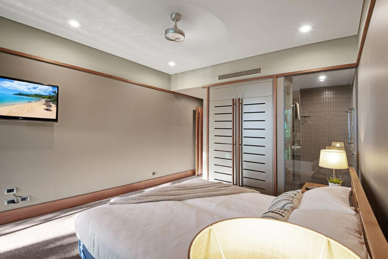 Bedroom 2, Yacht Club 33 Serenity House Ocean Views 2 Buggies, Whitsunday