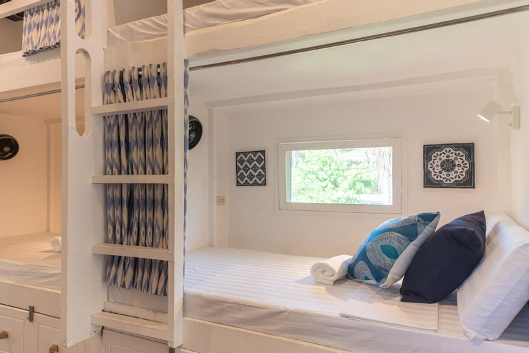 Harry's Hostel Siargao, General Luna