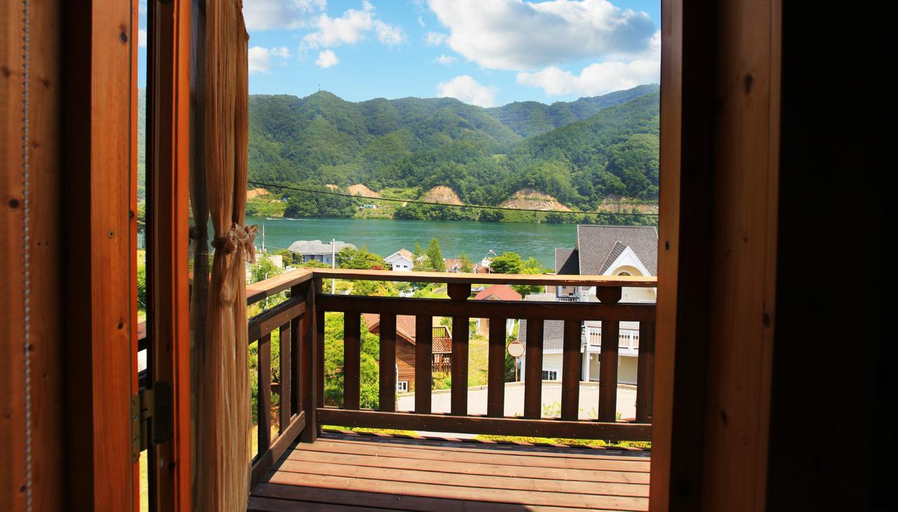 Others 5, Ecran Pension, Chuncheon
