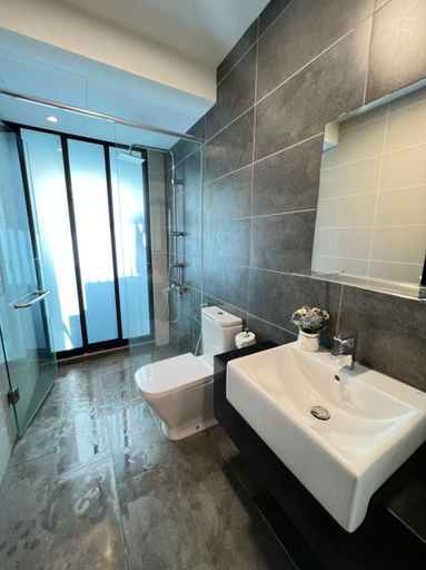 Bathroom, Almas Suites Puteri Harbour@Legoland@JB, Johor Bahru