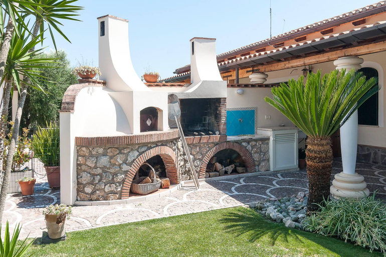 Others 4, Villa La Cesa For 6-10 Persons, Latina