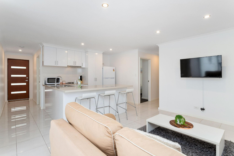 Three Bedroom & Two Bathroom Family Home, Cockburn