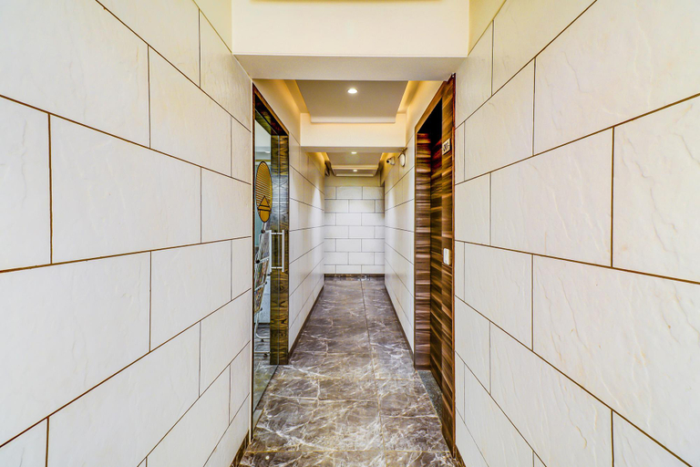 Public Area 3, Palliate, Ahmadabad