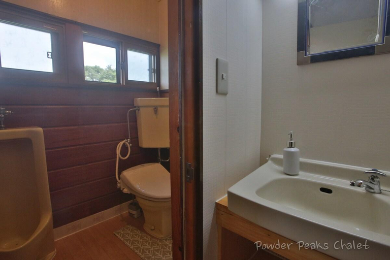Others 4, Spacious 5 Bedroom Chalet. Powder Peaks, Myoko, Myōkō