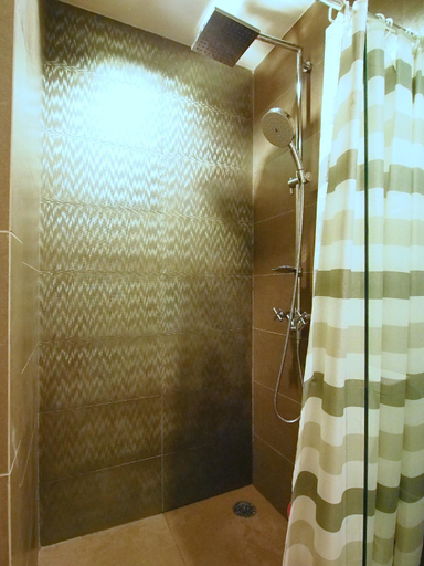 Bathroom 4, Rain By Lazy Sea, Cha-Am