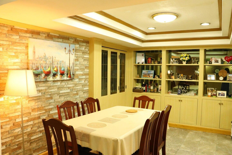 Food & Drinks, EkkaBaan/Free Breakfast&Fridge Food/3-storey villa, Wattana