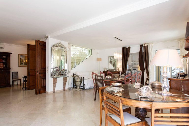 Food & Drinks 5, Juan Les Pins Near Cannes Beaches 1820 Guests, Alpes-Maritimes