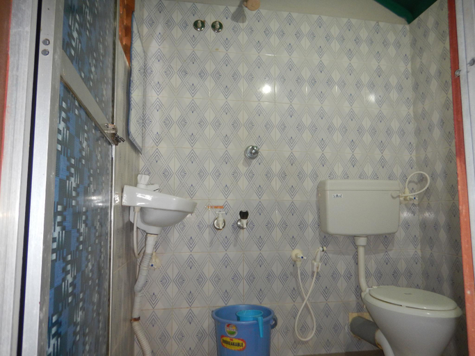 Bathroom 3, SHANTIDHAM SEA VIEW COTTAGES, Uttara Kannada