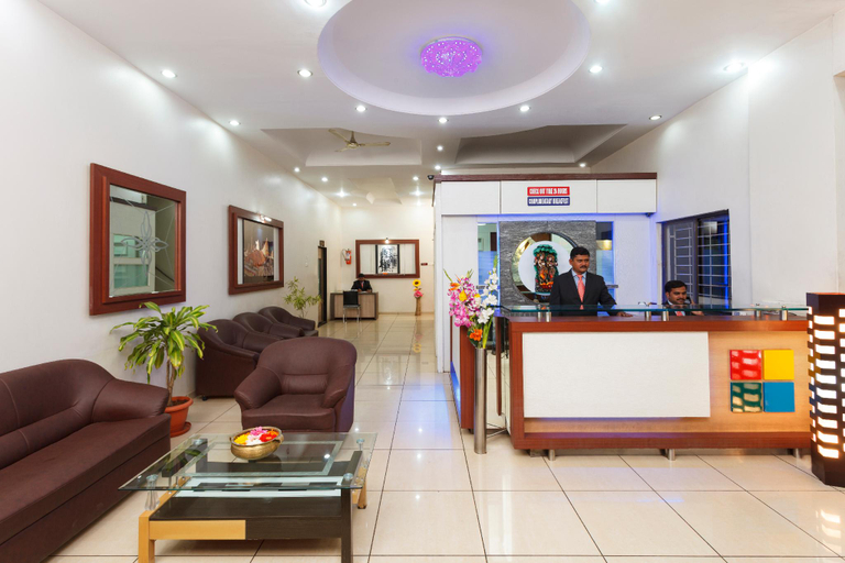 Public Area 2, Hotel Vrindavan Deluxe, Kolhapur, Kolhapur