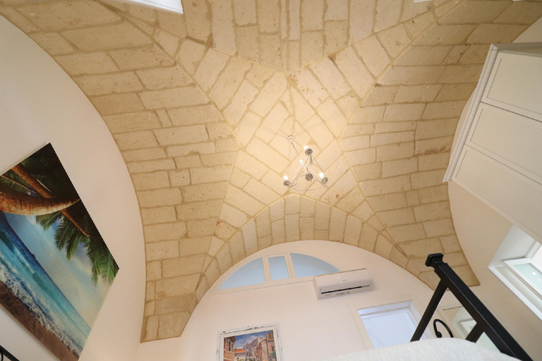 Others 5, Historic Apartment In Centre With Terrace, Wi-fi Air Conditioning Pets, Lecce