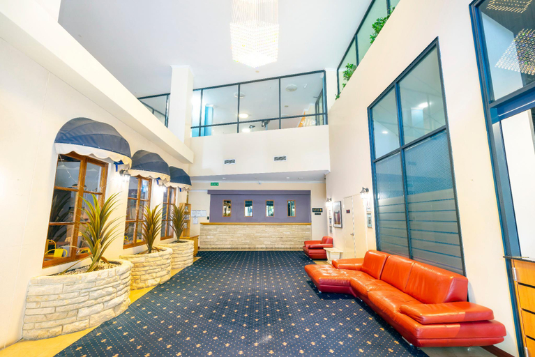 Public Area, 60 Sparkling new Perth East End pool+parking, Perth