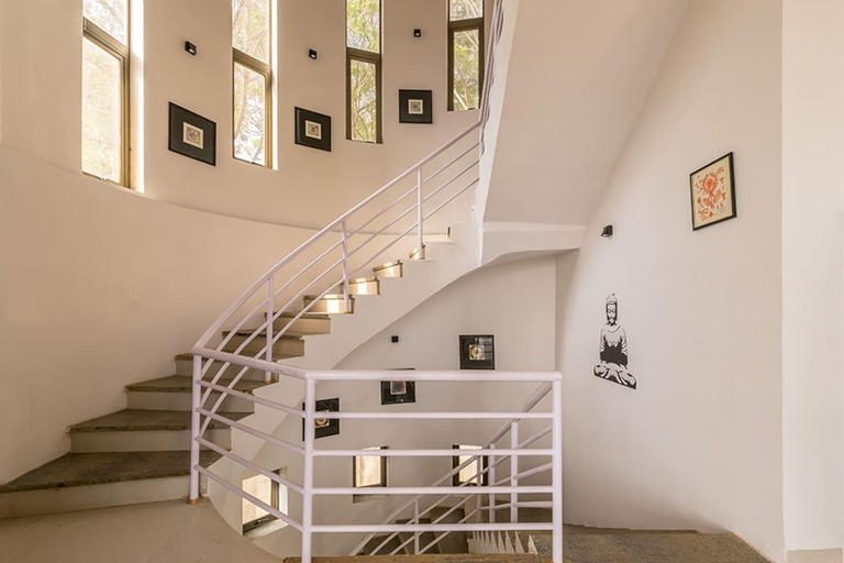 Public Area 2, StayVista's Elevar Villa - Elevate your stay with a Mountain-View, Terrace & Plunge Pool, Raigarh