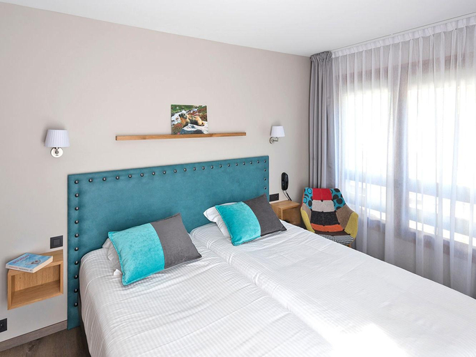 Bedroom 4, Logis Hotel Arcalod - Grand Parc, Haute-Savoie
