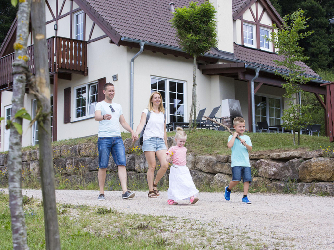 Detached bungalow with a washing machine, near a lake, Euskirchen