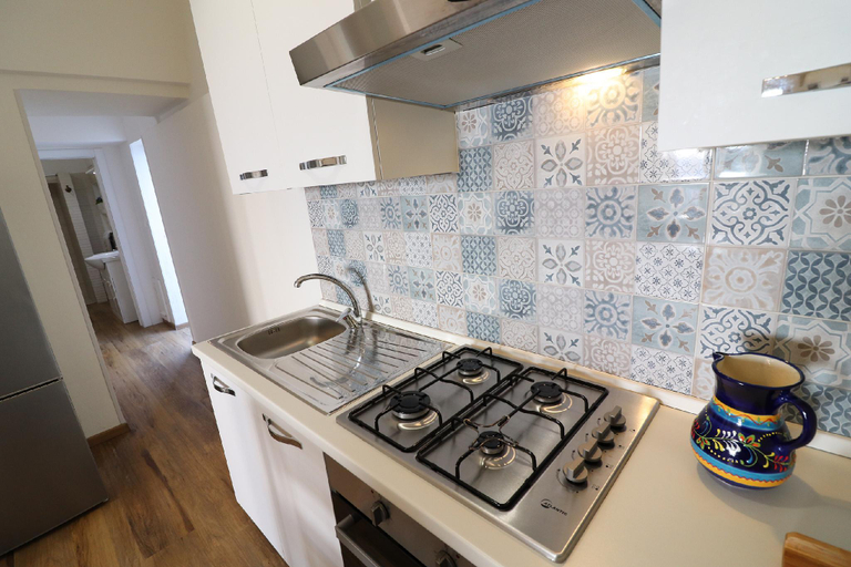 Others 5, Historic Apartment In Centre With Terrace, Wi-fi Air Conditioning Pets, Lecce