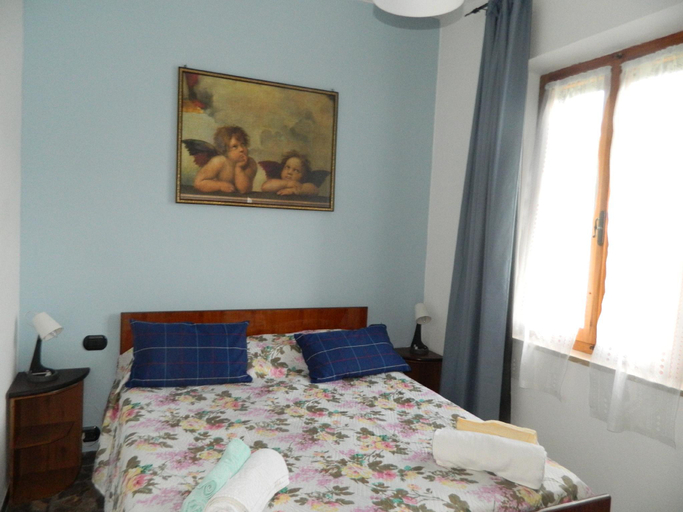 Bedroom 2, casa di zio - relax, natura, comodità -, Siena
