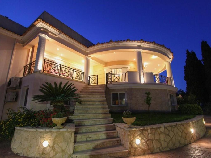 Others 5, Villa Sunshine, Ionian Islands