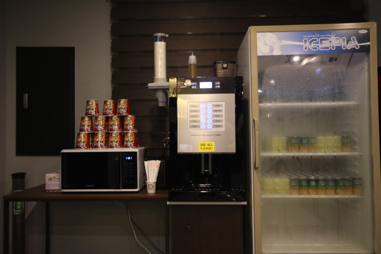 Food & Drinks 2, Ulsan Samsan Dove, Jung