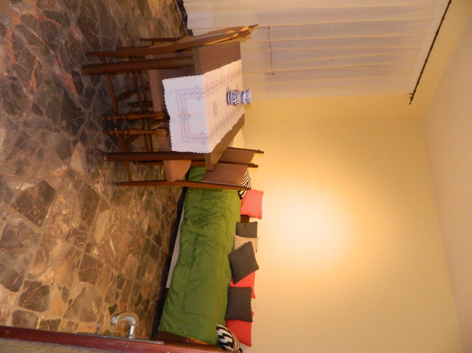 Public Area 3, casa di zio - relax, natura, comodità -, Siena