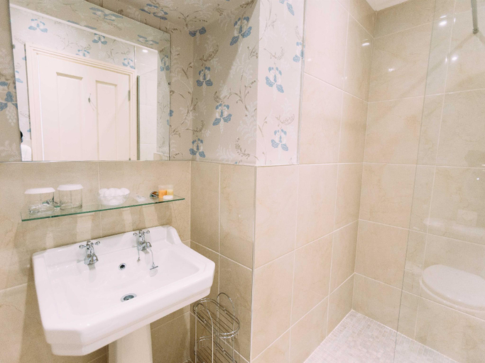 Bathroom 4, Spanish Point House