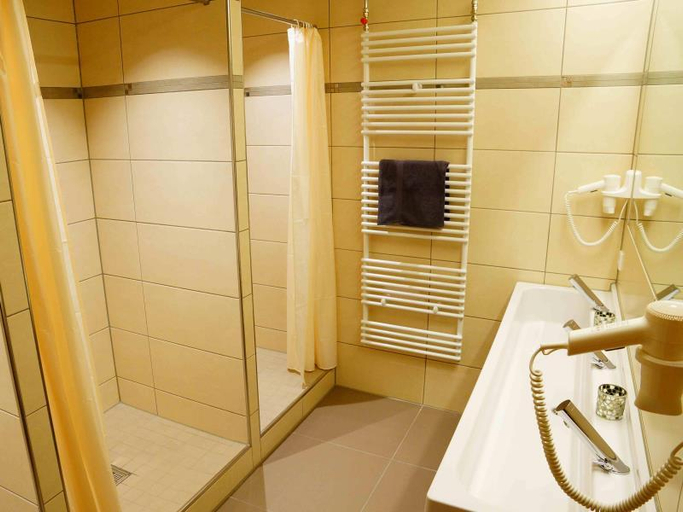 Bathroom 5, Bavaria City Hostel - Design Hostel, Ostallgäu