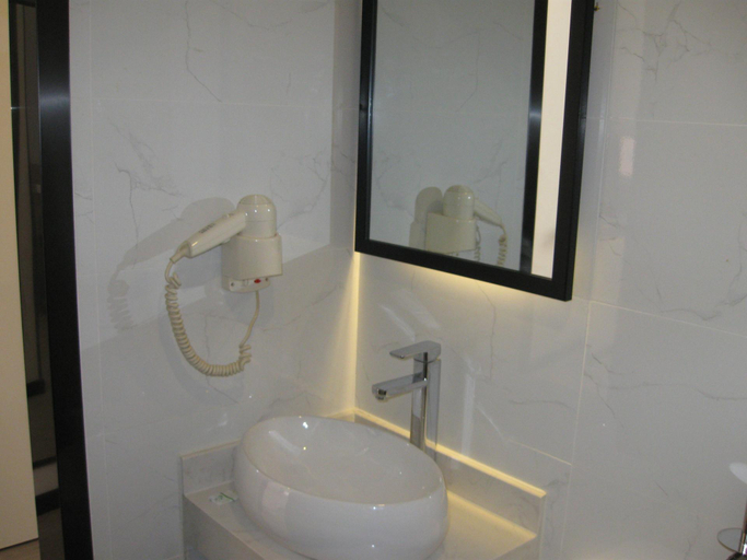 Bathroom 2, 7 Days Premium Changchun Renmin NorthEast Normal University Pingquan Road, Changchun