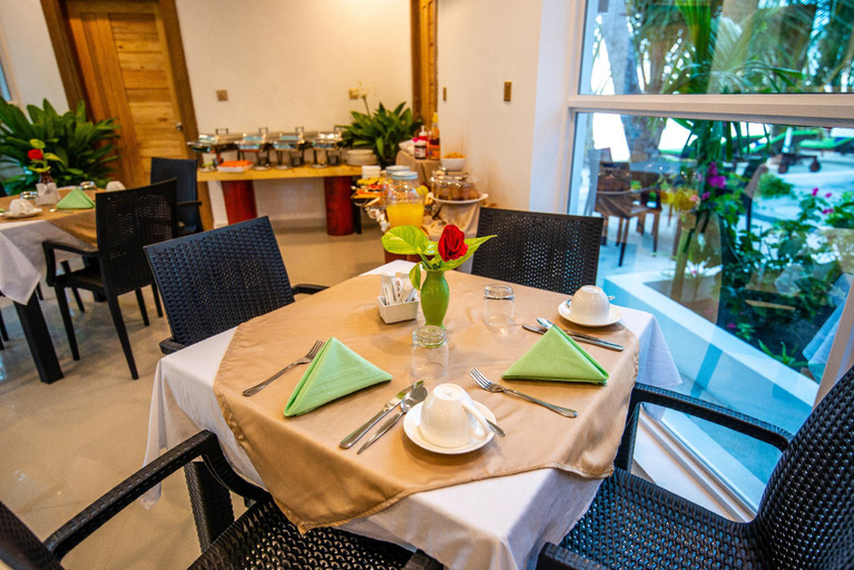 Food & Drinks, Lodger Guest House
