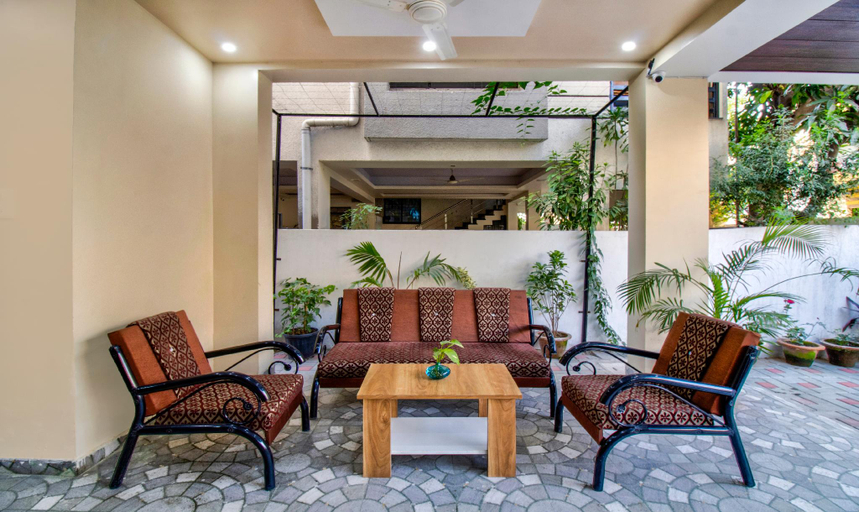 Public Area 2, Itsy Hotels Shri Guru Service Apartment, Nagpur