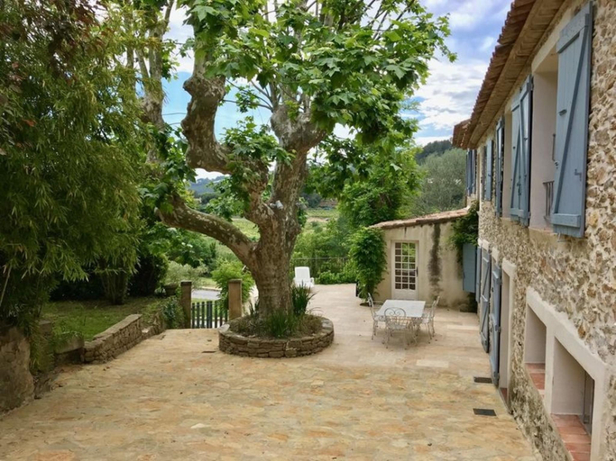 Exterior view 2, In Provence, Family apartment, 2-4 people, Var