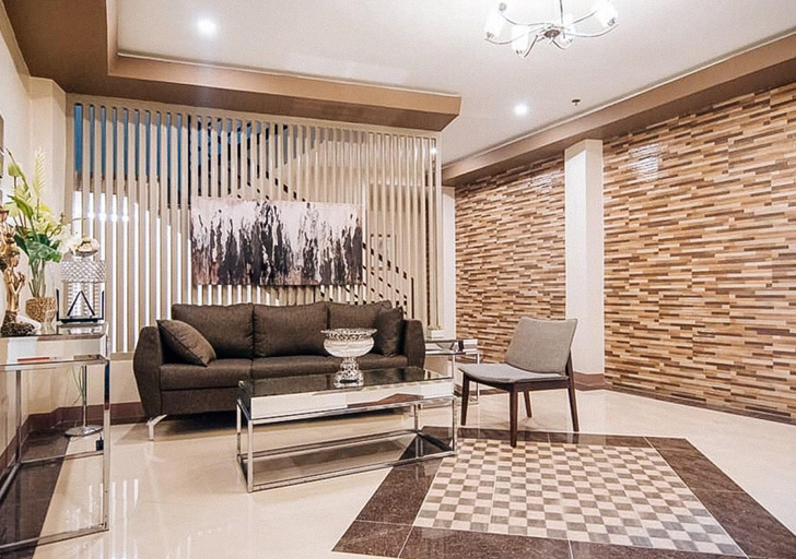 Public Area 5, RedDoorz @ HF Golden Travellers Inn, Iloilo City
