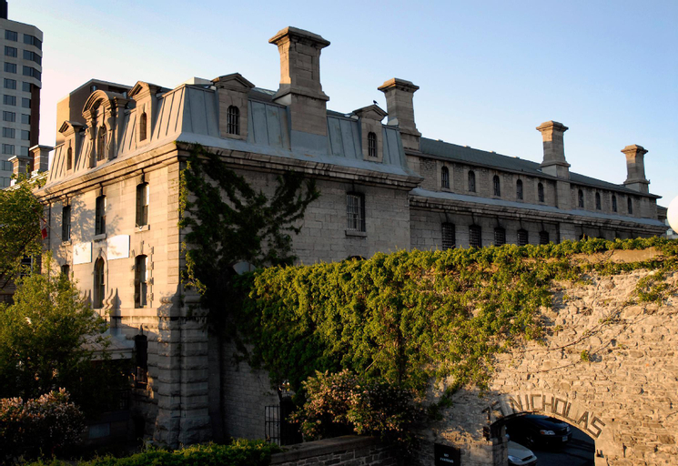 Saintlo Ottawa Jail Hostel, Ottawa