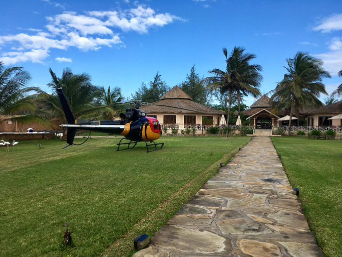 Exterior & Views 1, Ocean beach resort and spa, Malindi