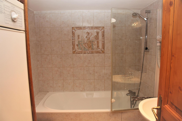 Bathroom 3, Apartment with large balcony - Hermine for 2 to 4 people, Savoie