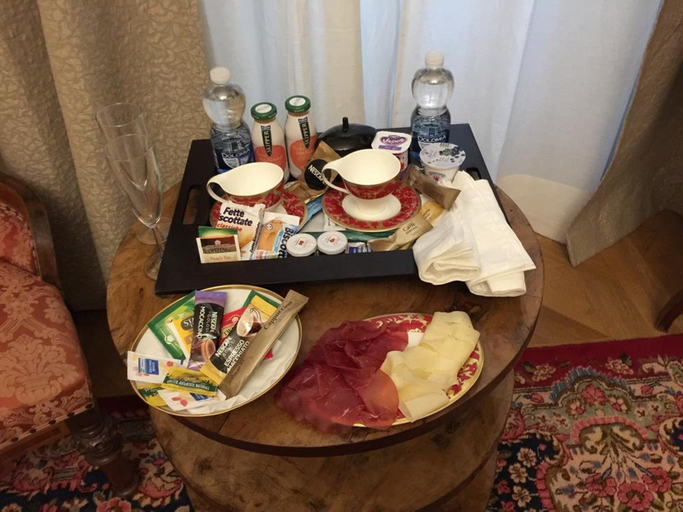 Food & Drinks 5, Suites Le Saline, Trieste