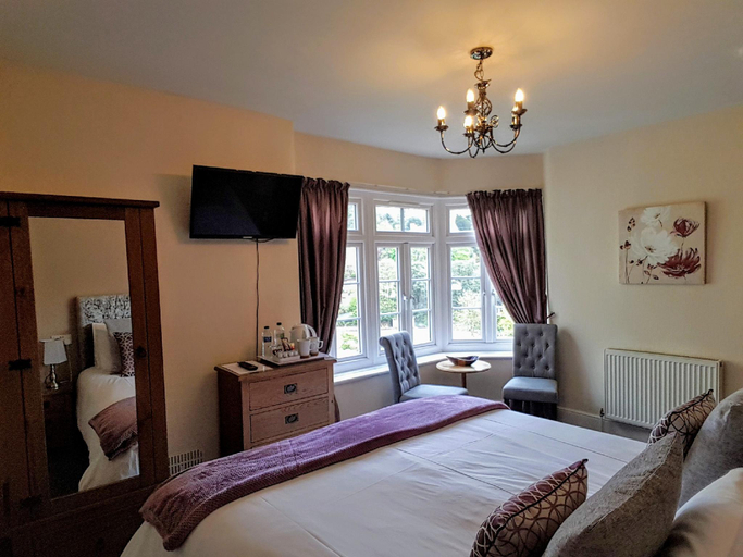 Bedroom 2, Kingsholm, Torbay