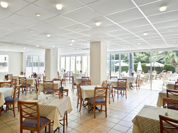 Food & Drinks 5, Bluewater Hotel, Baleares